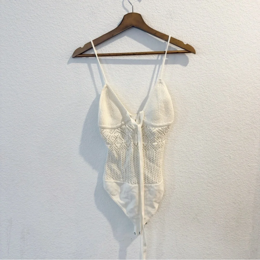 Abercrombie- NWT Crochet Halter Bodysuit - Small - Picture 2 of 8